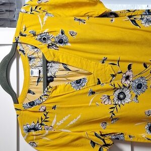 Old Navy mustard floral print top